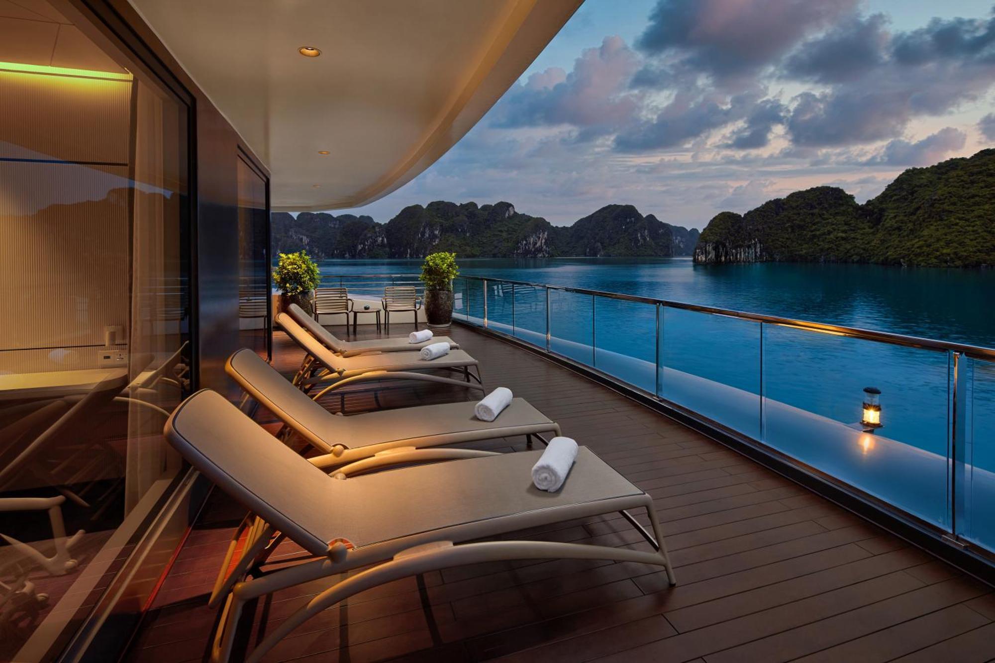 Grand Pioneers Halong Bay Cruise 1 Ha Long Exterior foto